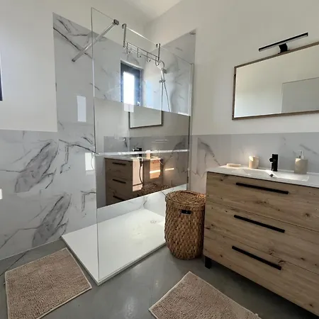 Grand De Plain Pied Au Coeur Du Domaine Viticole Apartamento *