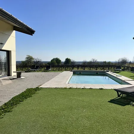 Grand De Plain Pied Au Coeur Du Domaine Viticole Corneilhan